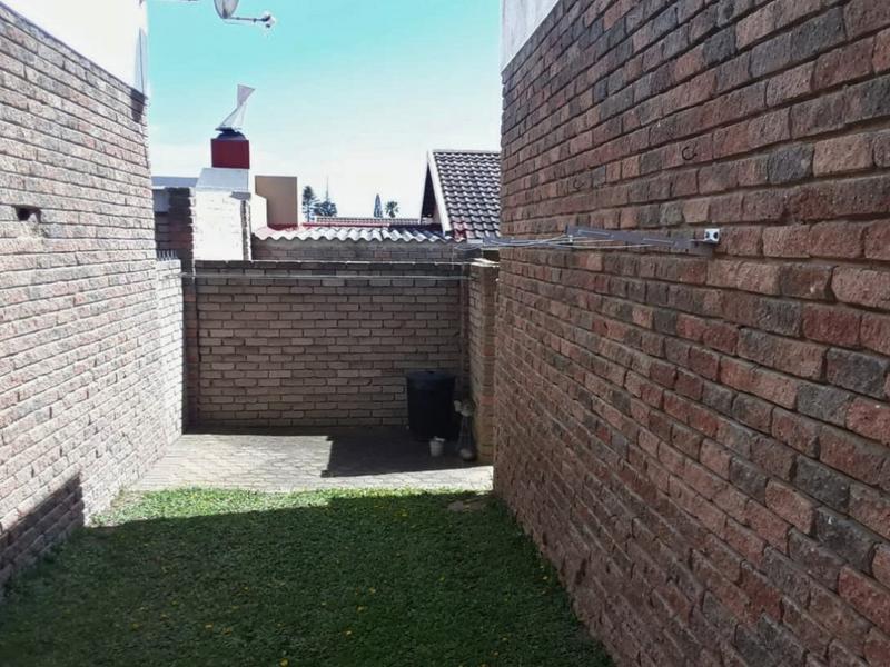 3 Bedroom Property for Sale in Heiderand Western Cape
